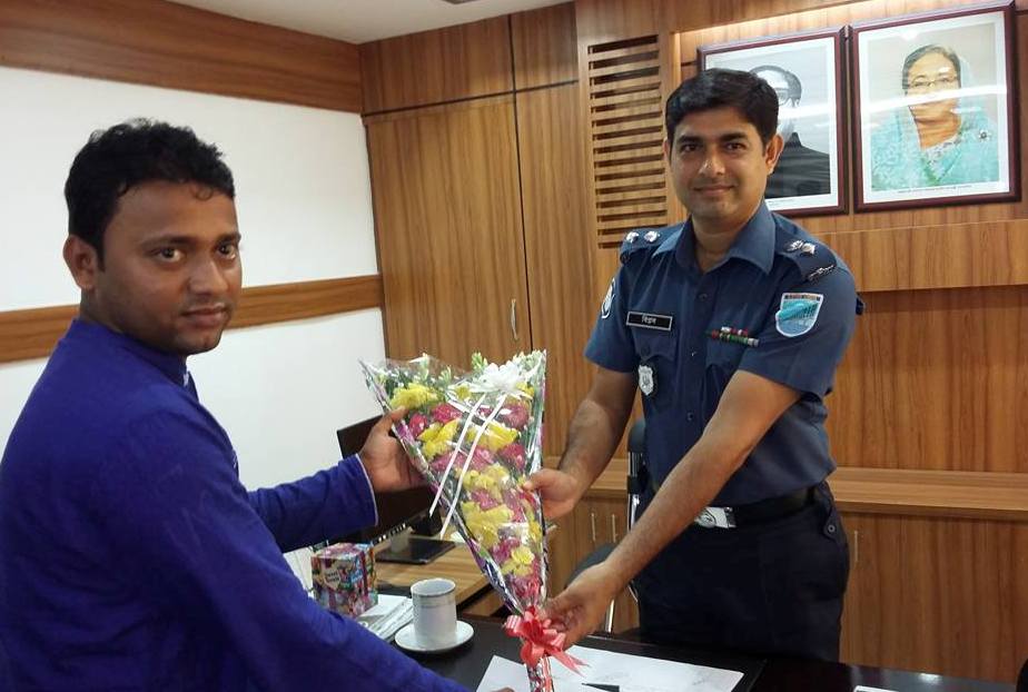 মুন্সীগঞ্জের পুলিশ প্রধানের সাথে শুভেচ্ছা বিনিময় ফয়সাল মৃধা’র