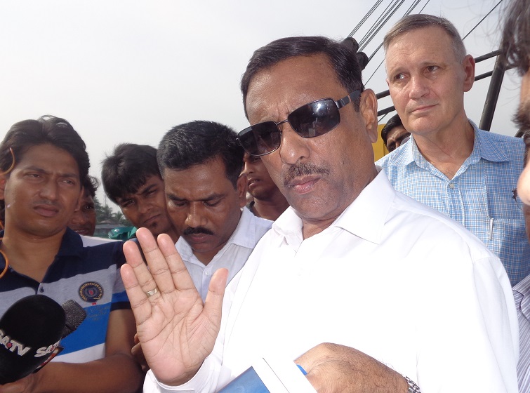 প্রধানমন্ত্রীর বুদ্ধিমত্তার কারণে নিজস্ব অর্থায়নে পদ্মা সেতুর কাজ হাতে নেওয়া সম্ভব হয়েছে-সেতু মন্ত্রী ওবায়েদুল কাদের