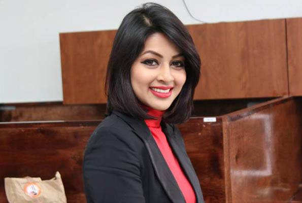অবশেষে মুখ খুললেন মোনালিসা