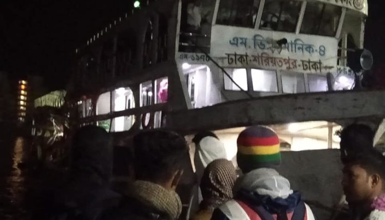 মুন্সিগঞ্জে মেঘনা-ধলেশ্বরীর মোহনায় দুই লঞ্চের সংঘর্ষে নিহত ১