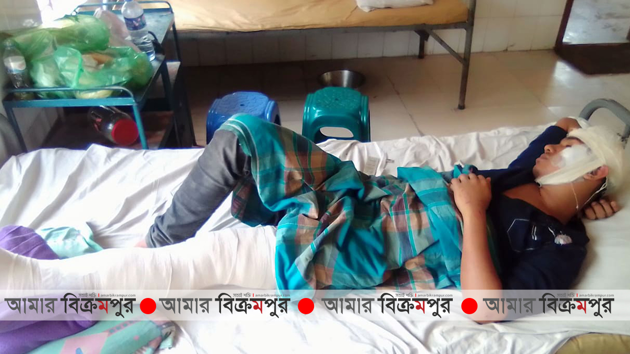 মুন্সিগঞ্জে পরকীয়া প্রেমিককে ডেকে নিয়ে পা ভেঙে দিলেন প্রেমিকার বাবা ও স্বামী