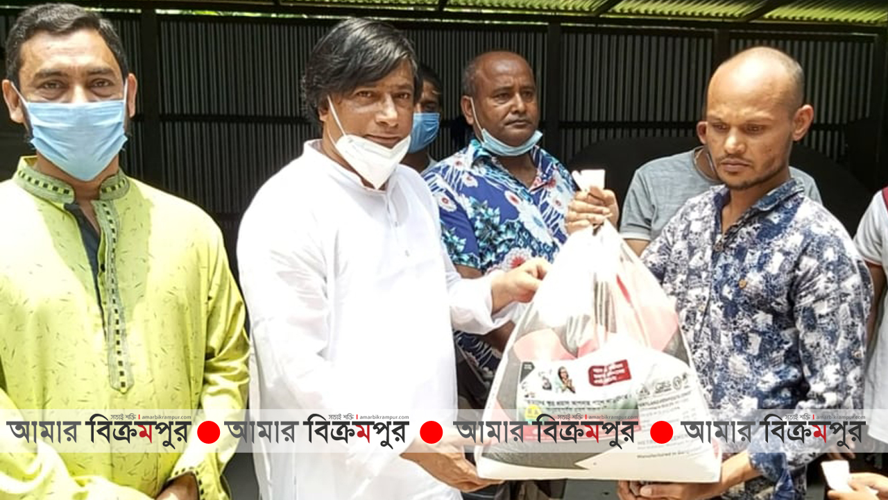 মহাকালিতে কল্লোলের ইফতার সামগ্রী বিতরণ