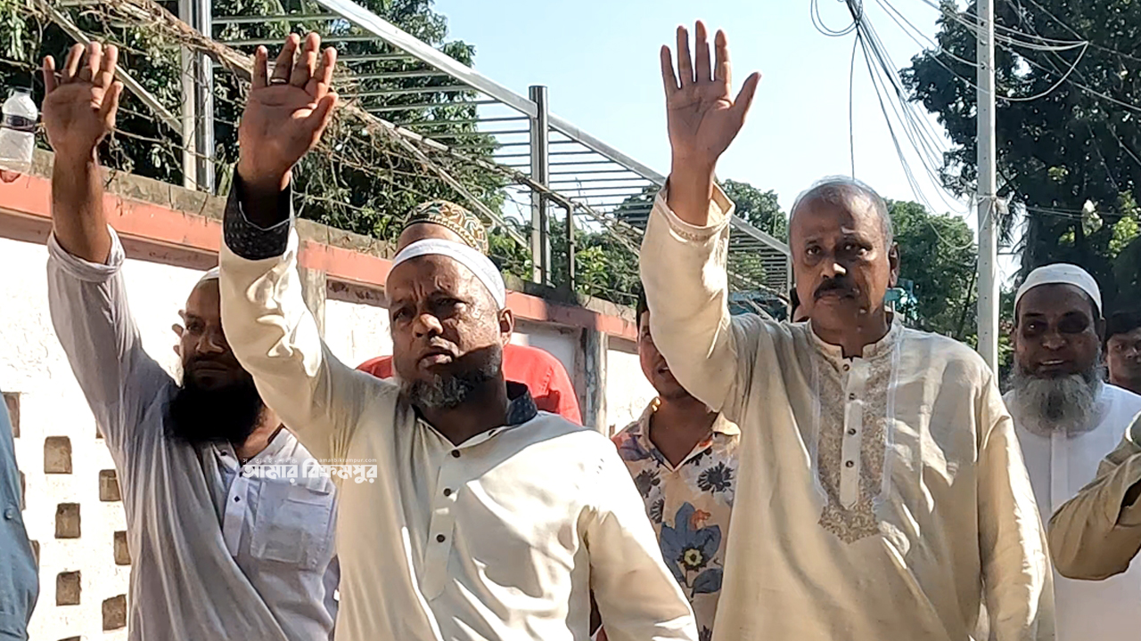 মুন্সিগঞ্জ জেলা পরিষদ নির্বাচন: অল্পের জন্য রক্ষা জীবনের