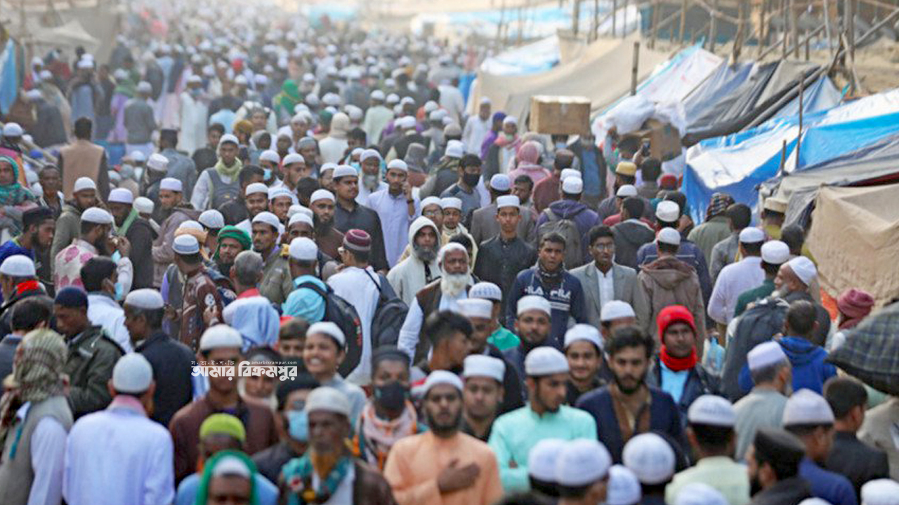 শুরু হলো ইজতেমার প্রথম পর্ব, লাখো মুসল্লির জুমার নামায আদায়