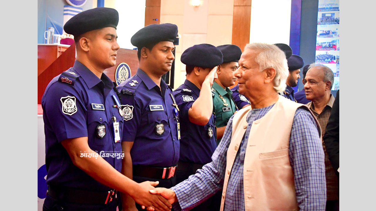গুলি করে প্রেমিকাকে হত্যার রহস্য উদঘাটন করা ইয়াসিন পেলেন রাষ্ট্রপতি পদক